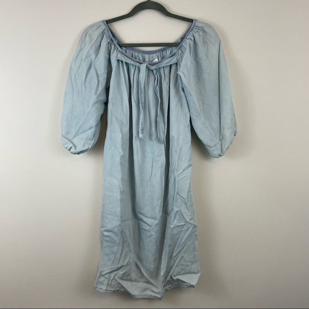 Cupcakes & Cashmere Cold Shoulder Shift Dress